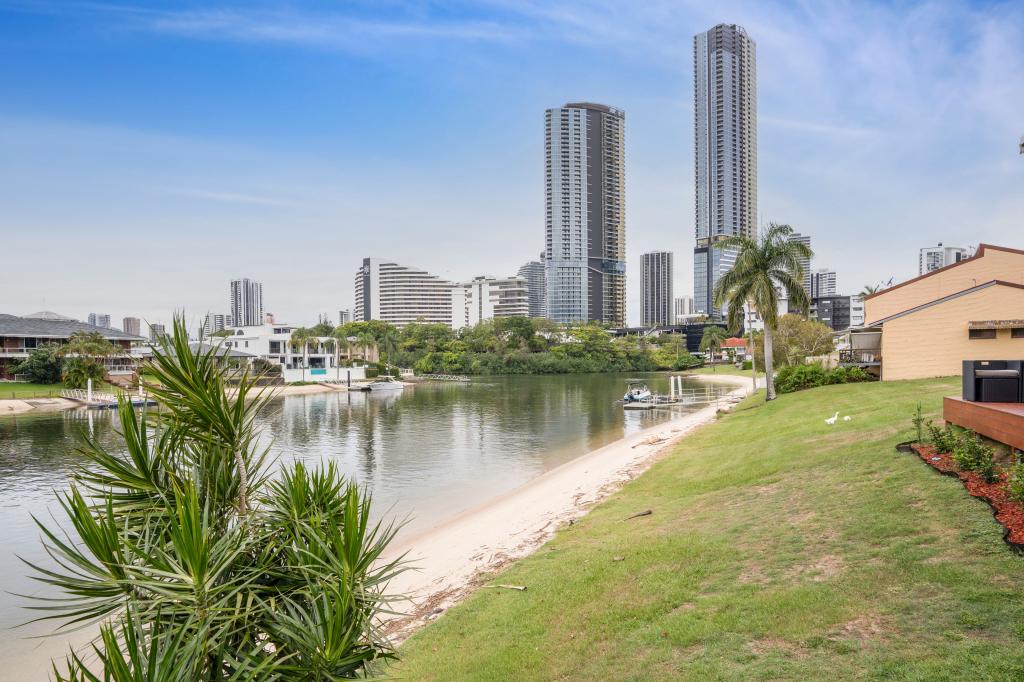5/29 Hooker Bvd, Broadbeach Waters, QLD 4218