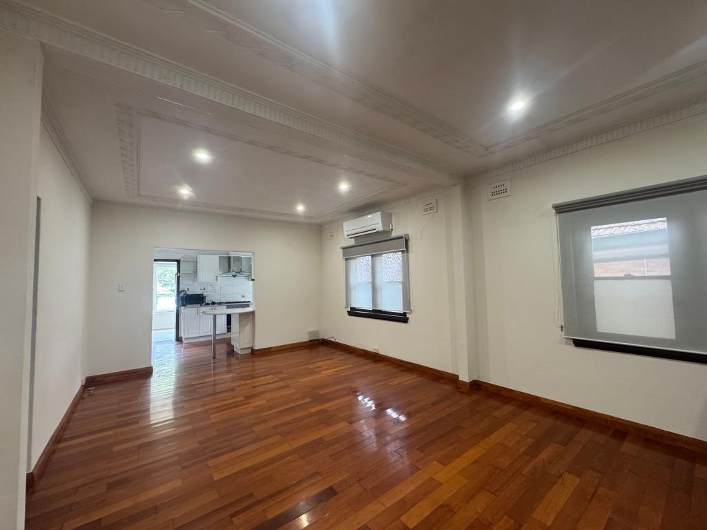 49 Cairns St, Riverwood, NSW 2210