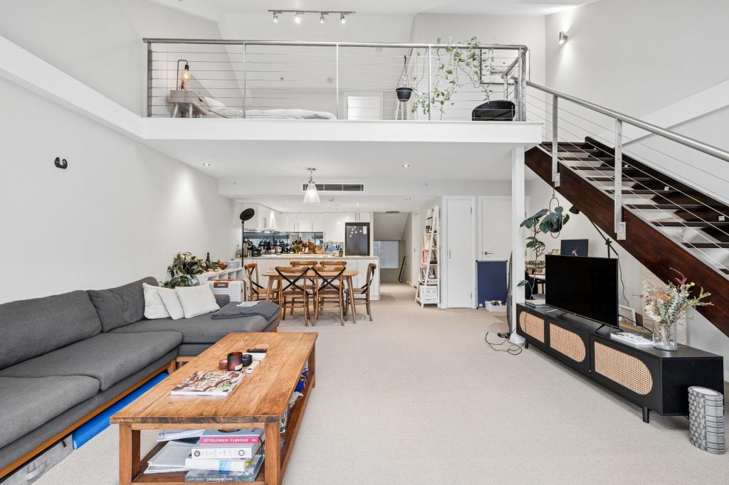 537/6 COWPER WHARF RD, WOOLLOOMOOLOO, NSW 2011