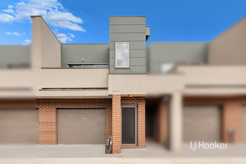 21/64 Escapade Bvd, Craigieburn, VIC 3064