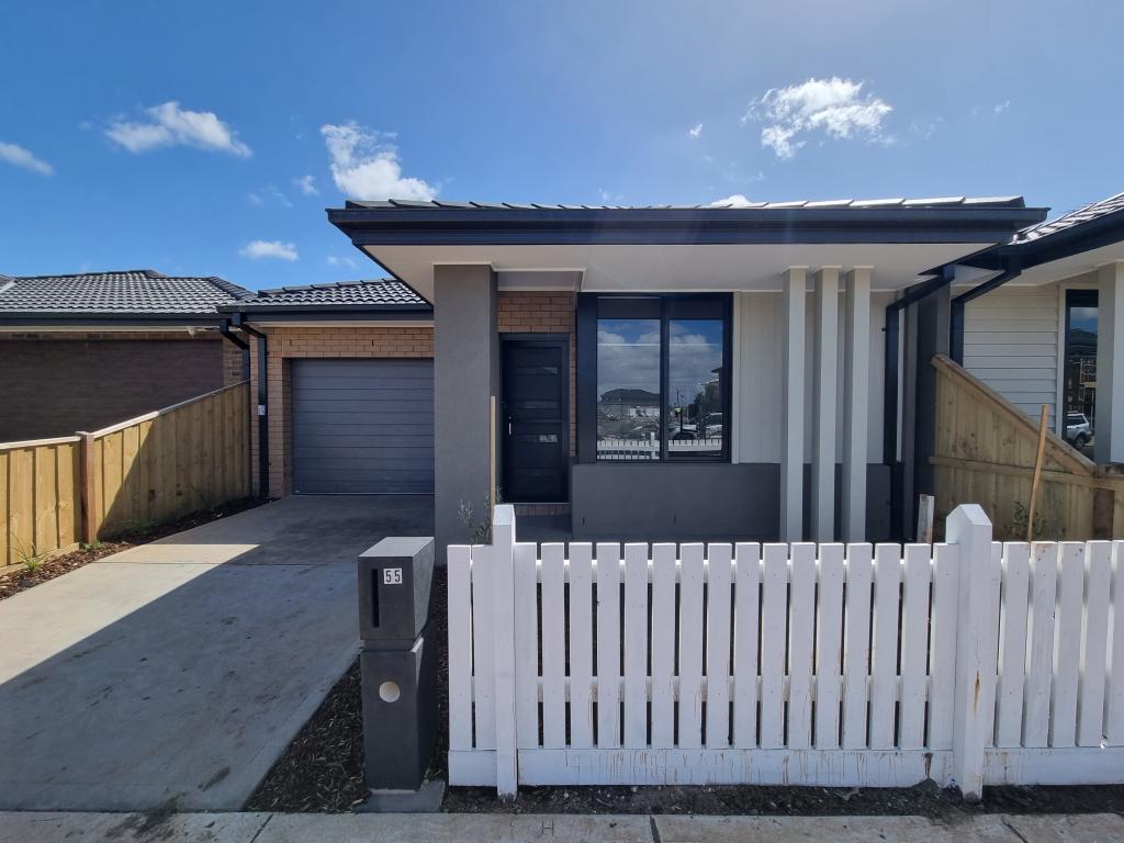 55 Lorikeet Cct, Rockbank, VIC 3335