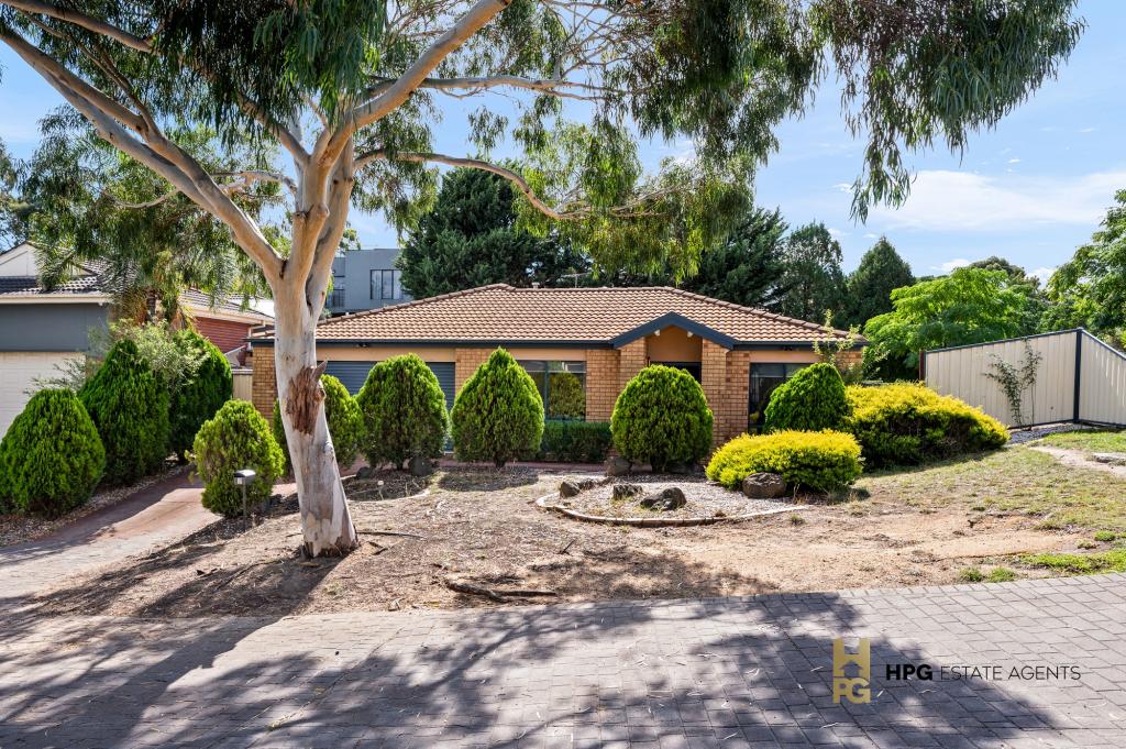 2 DENISON PL, ROXBURGH PARK, VIC 3064