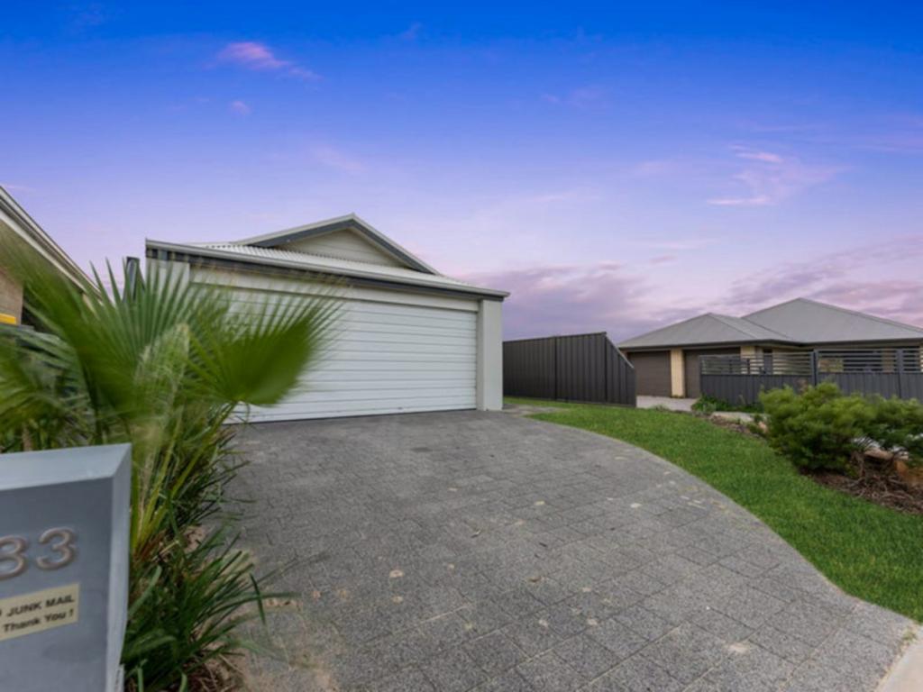 83 Leschenault Loop, Banksia Grove, WA 6031