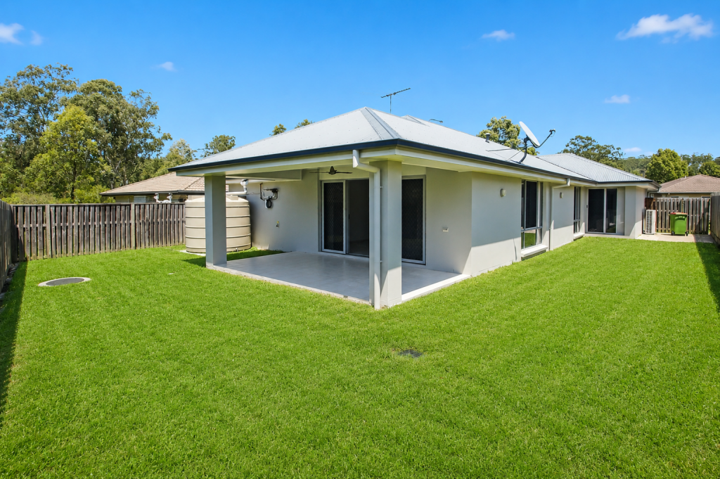 60 Cardena Dr, Augustine Heights, QLD 4300