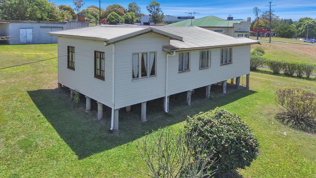 6 Golf Links Rd, Atherton, QLD 4883