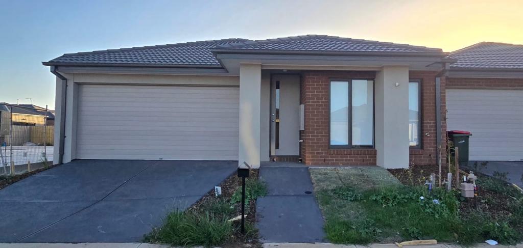 17 TRUNCATA DR, TARNEIT, VIC 3029