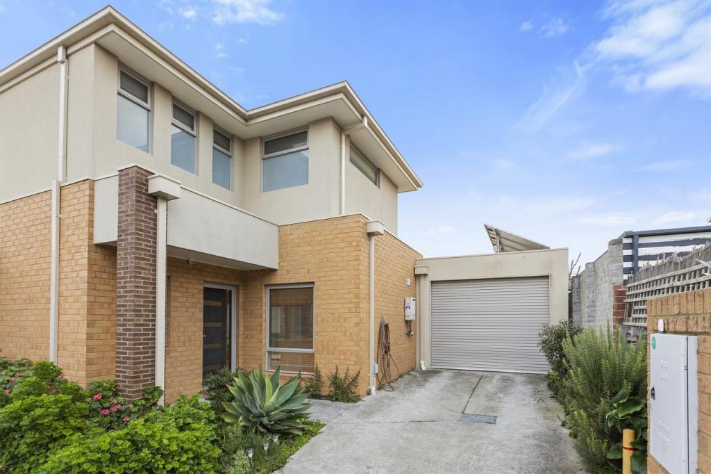 2/1 FLORA RD, CLAYTON, VIC 3168