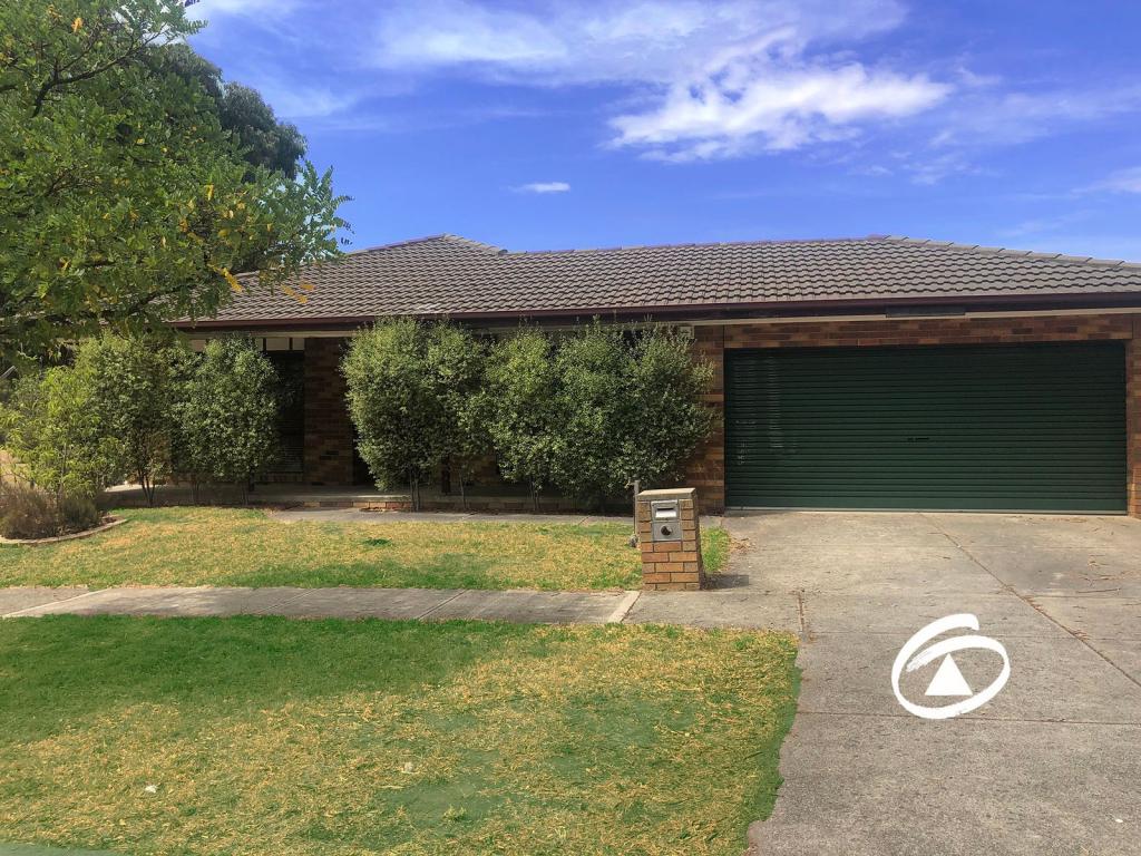 17 Stradbroke Cl, Berwick, VIC 3806