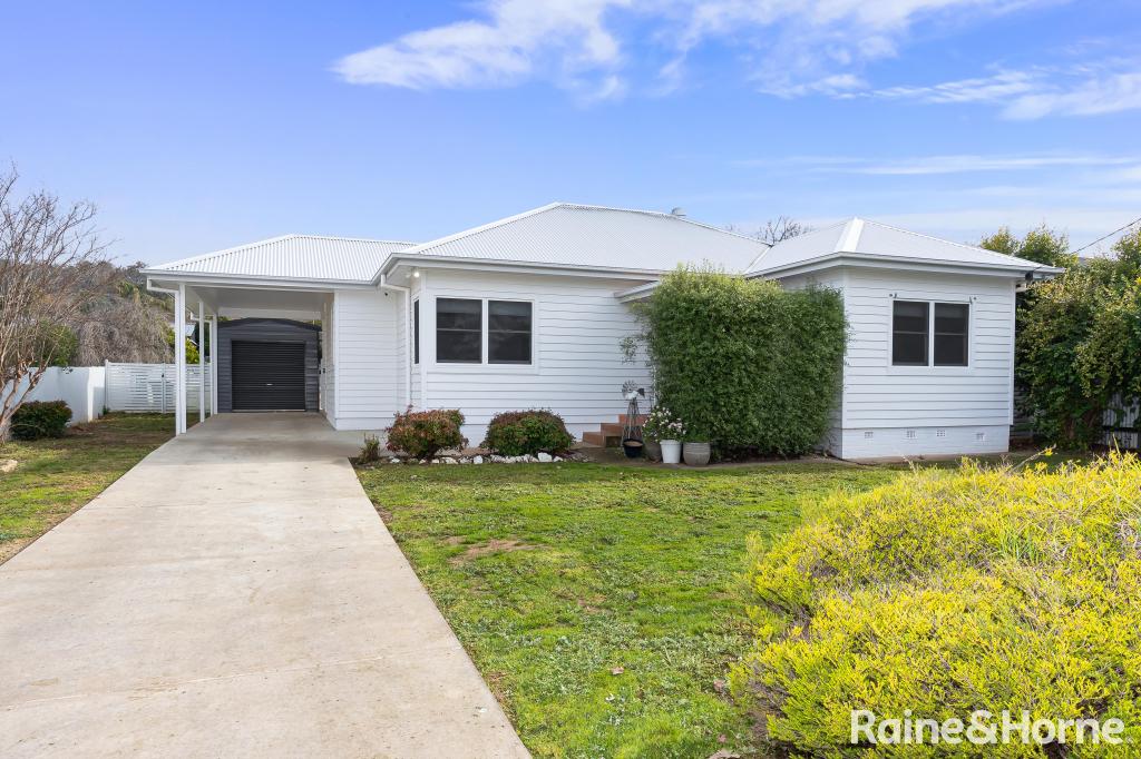 130 Grove St, Kooringal, NSW 2650
