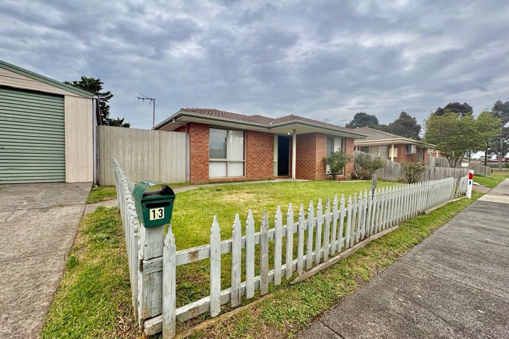 13 Rachel Dr, Cranbourne North, VIC 3977