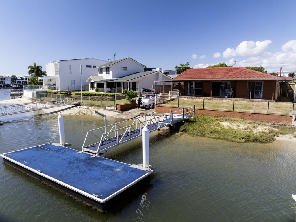 21 Neerim Dr, Mooloolaba, QLD 4557