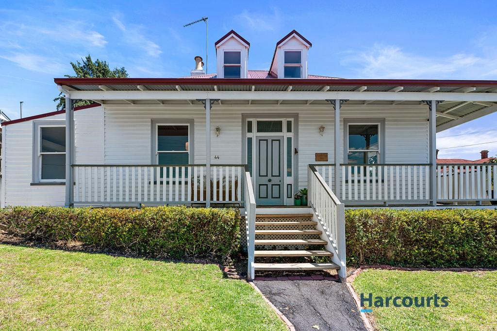 44 Wenvoe St, Devonport, TAS 7310