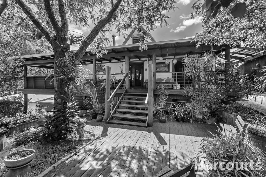 6 Lakeside Tce, Preston Beach, WA 6215