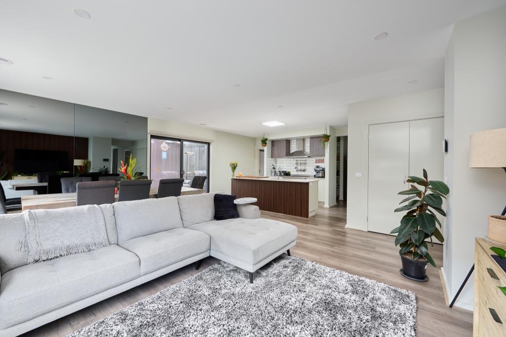 87 Ambassador Cct, Cranbourne South, VIC 3977