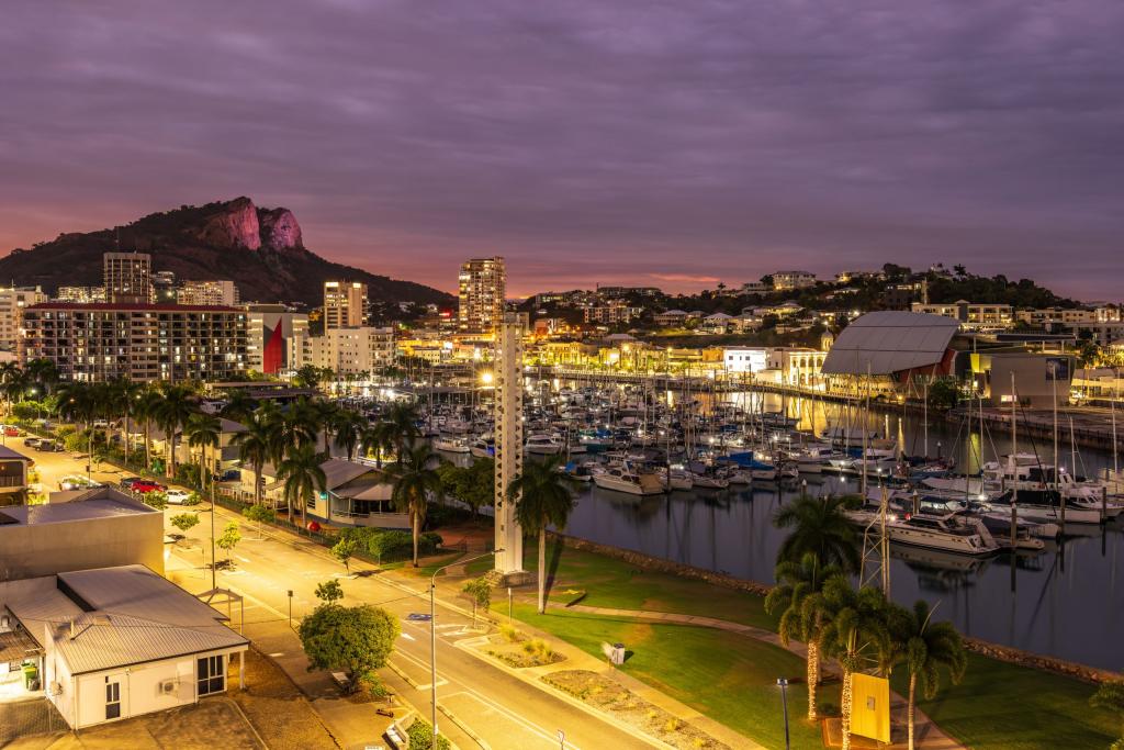 704/69-77 Palmer St, South Townsville, QLD 4810