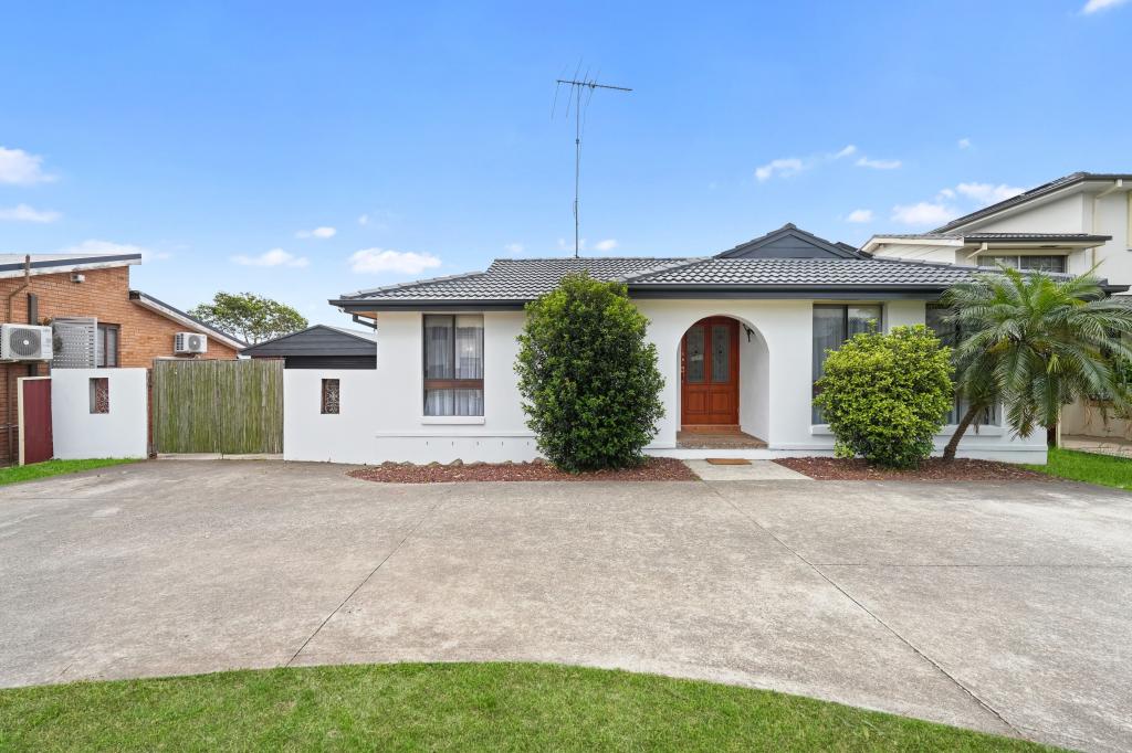 12 EXPLORERS WAY, ST CLAIR, NSW 2759