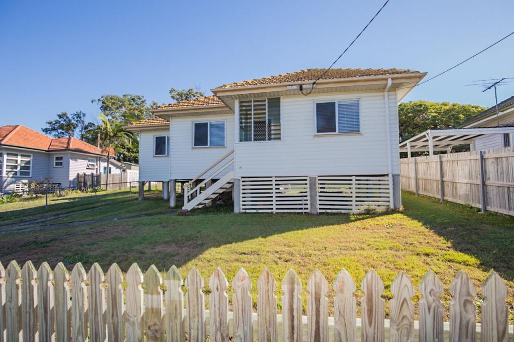 22 Florence St, Carina, QLD 4152