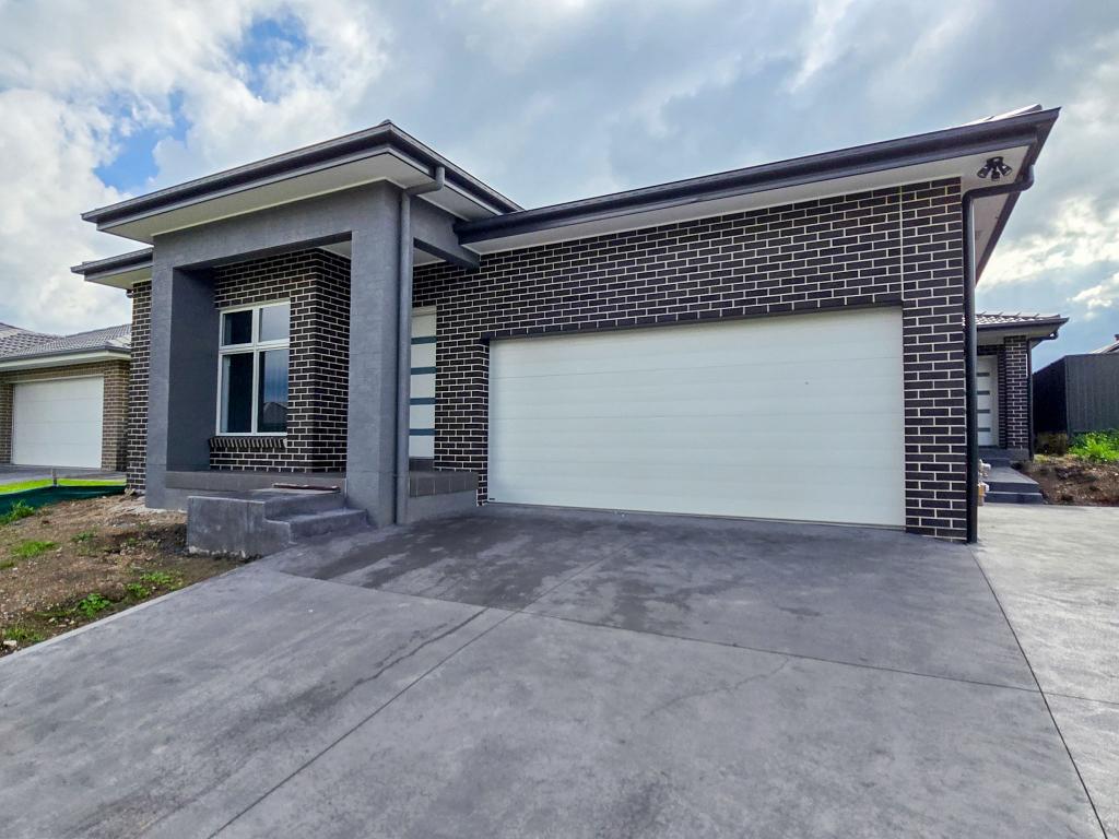 16 Mallee Cres, Tahmoor, NSW 2573