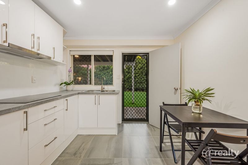 21 Brooks Rd, Bray Park, QLD 4500