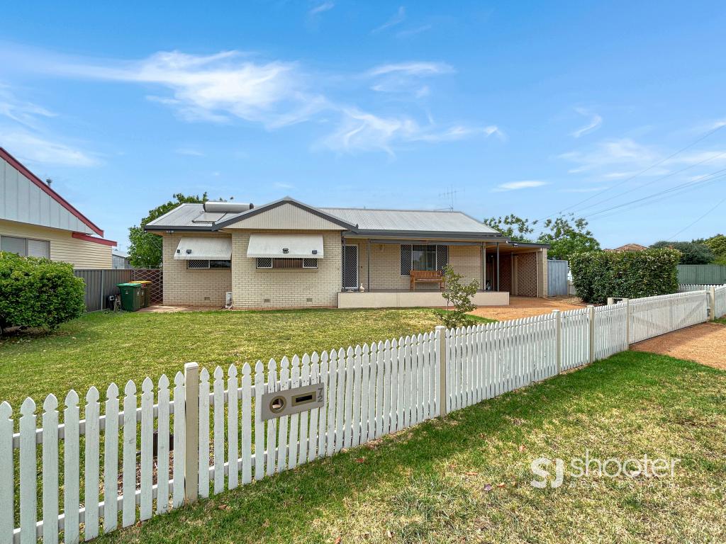 72 YOUNG ST, DUBBO, NSW 2830