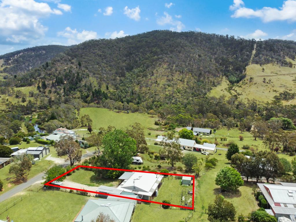 12 Crisp St, Omeo, VIC 3898