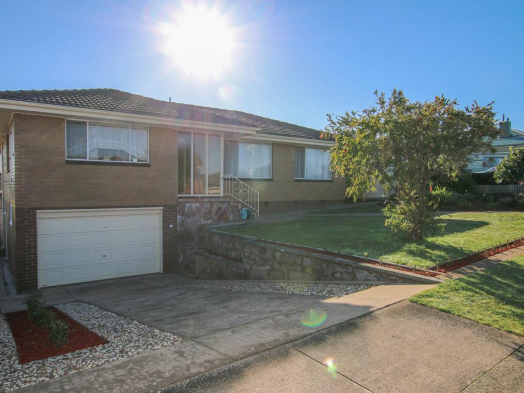 52 DONOVANS RD, WARRNAMBOOL, VIC 3280