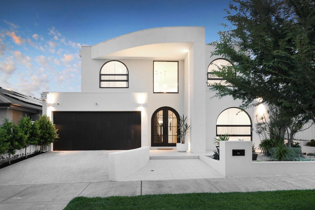 15 Helenic Dr, Greenvale, VIC 3059