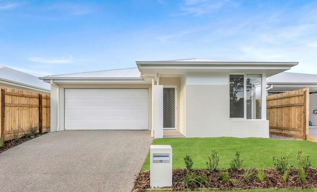 12 MACRAE ST, MORAYFIELD, QLD 4506