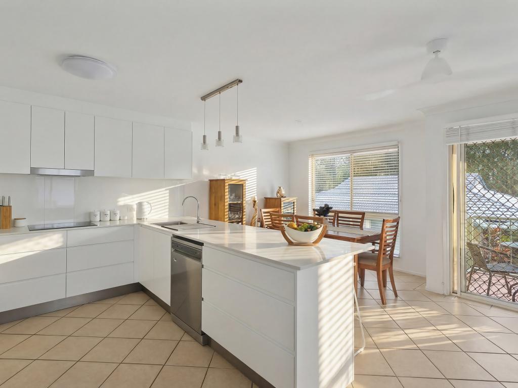 5/15 Simpsons Rd, Elanora, QLD 4221