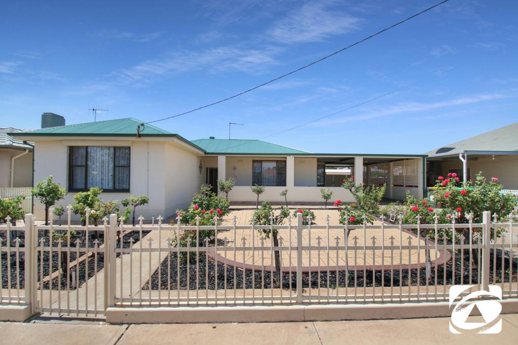 585 Wyman St, Broken Hill, NSW 2880