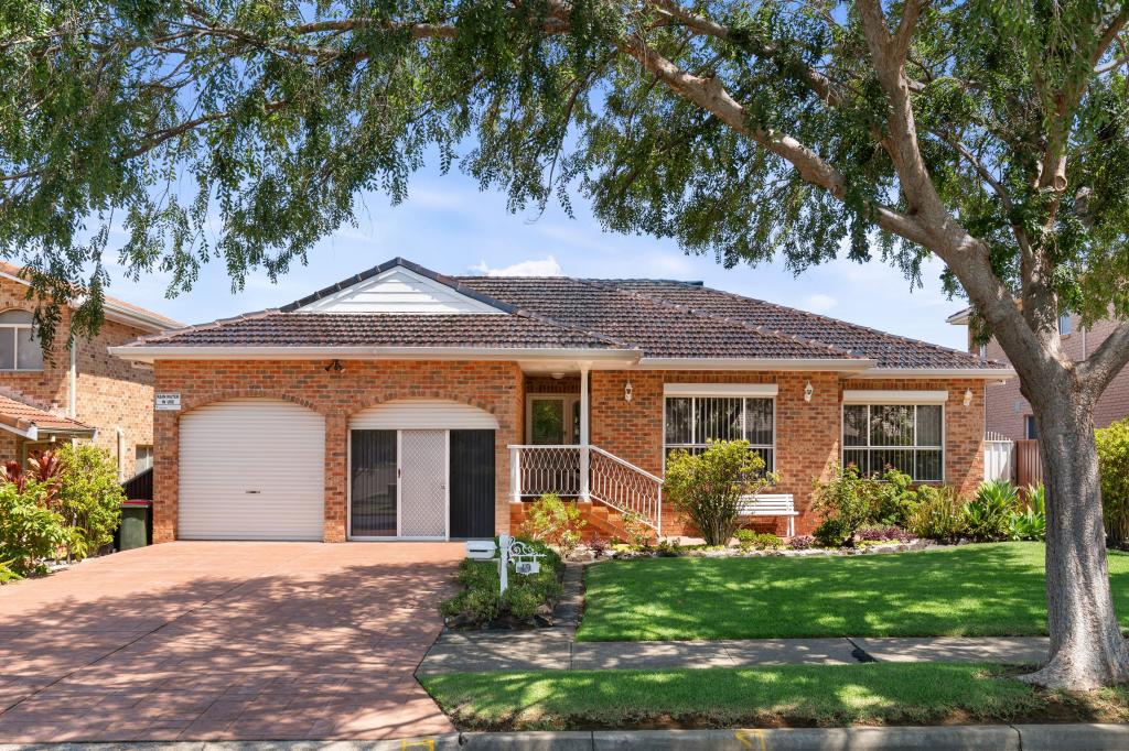 19 MIDDLEHOPE ST, BONNYRIGG HEIGHTS, NSW 2177