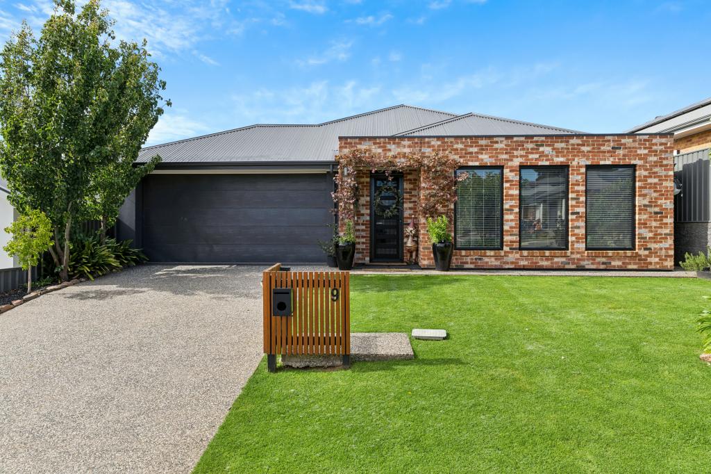 9 Skipton Cres, Mount Barker, SA 5251