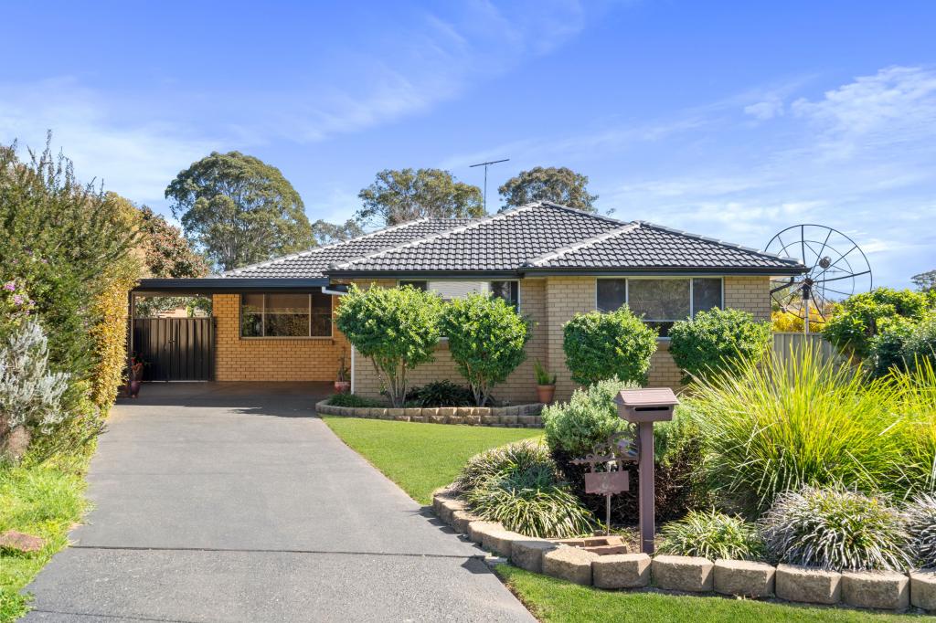 8 Cress Pl, Macquarie Fields, NSW 2564