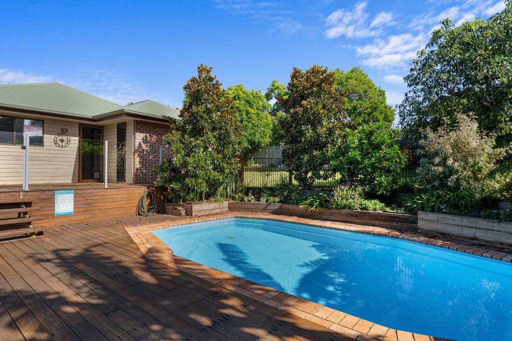 3 Chiltern Ct, Coes Creek, QLD 4560