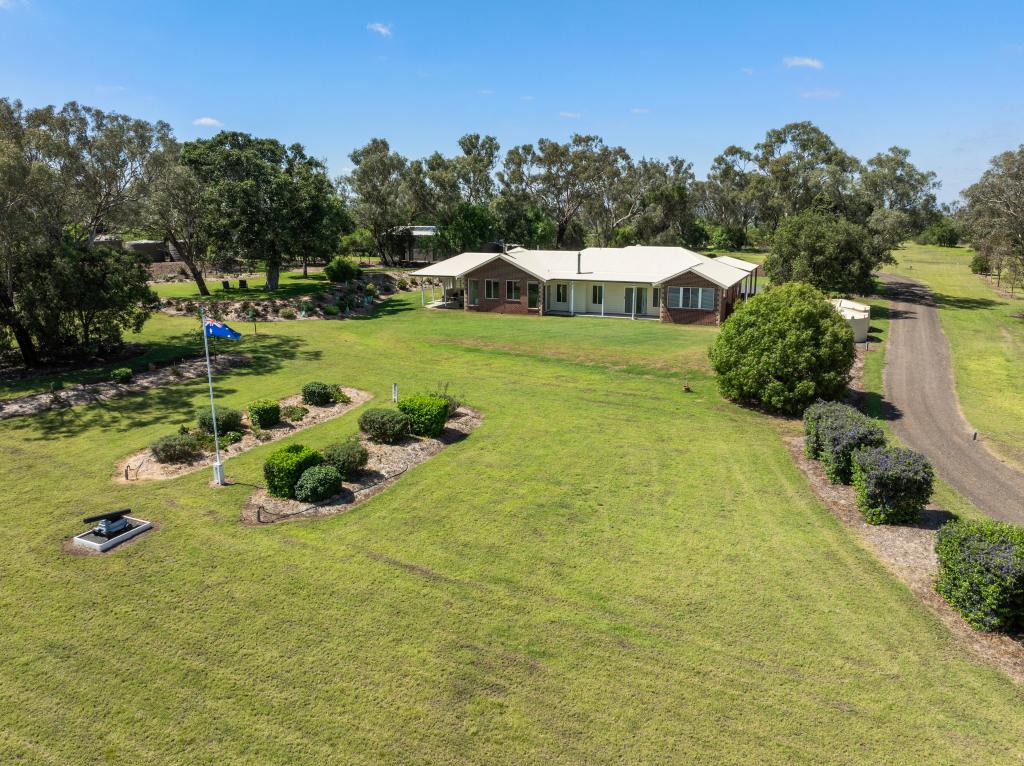 833 Irongate Rd, Springside, QLD 4356
