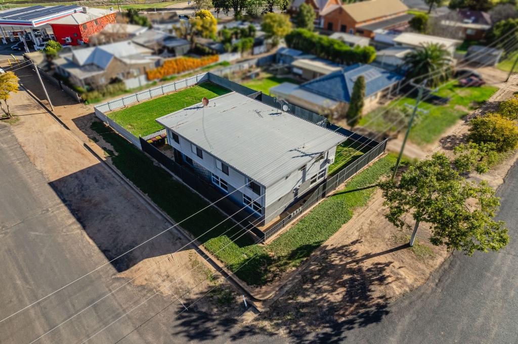 12 MINGELO ST, NARROMINE, NSW 2821