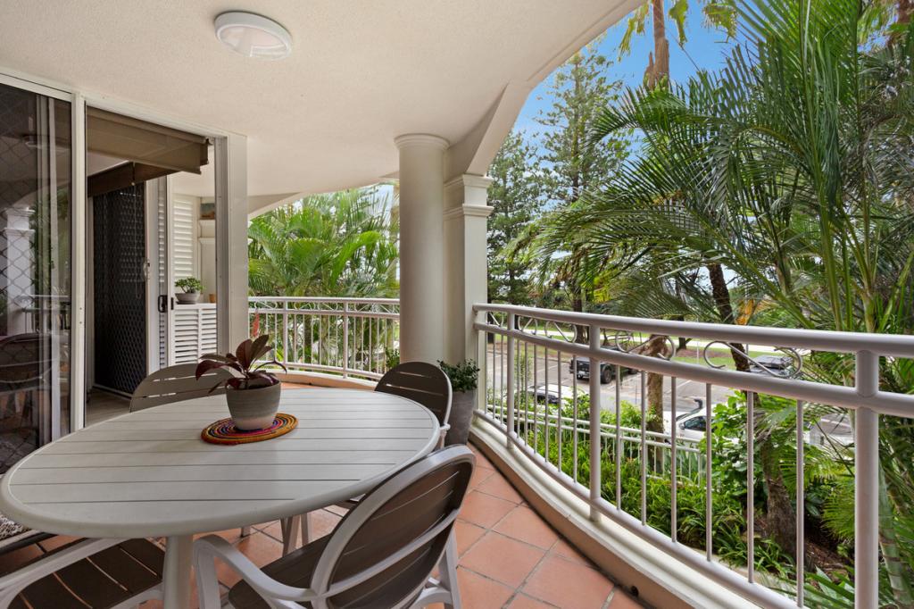 205/220 The Esp, Miami, QLD 4220