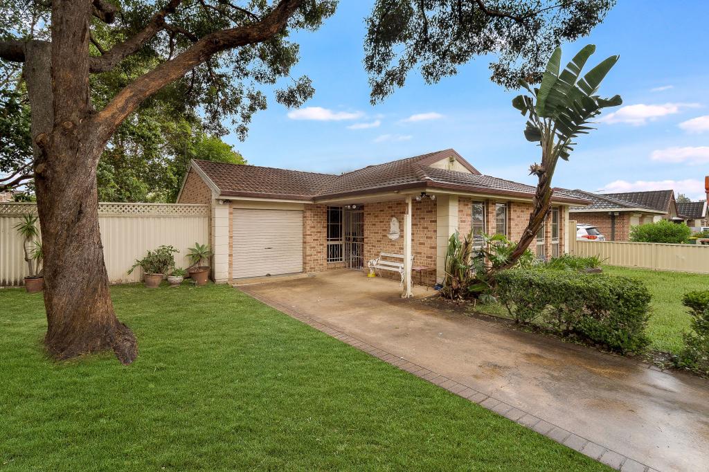 2 Callistemon Gr, Greenacre, NSW 2190