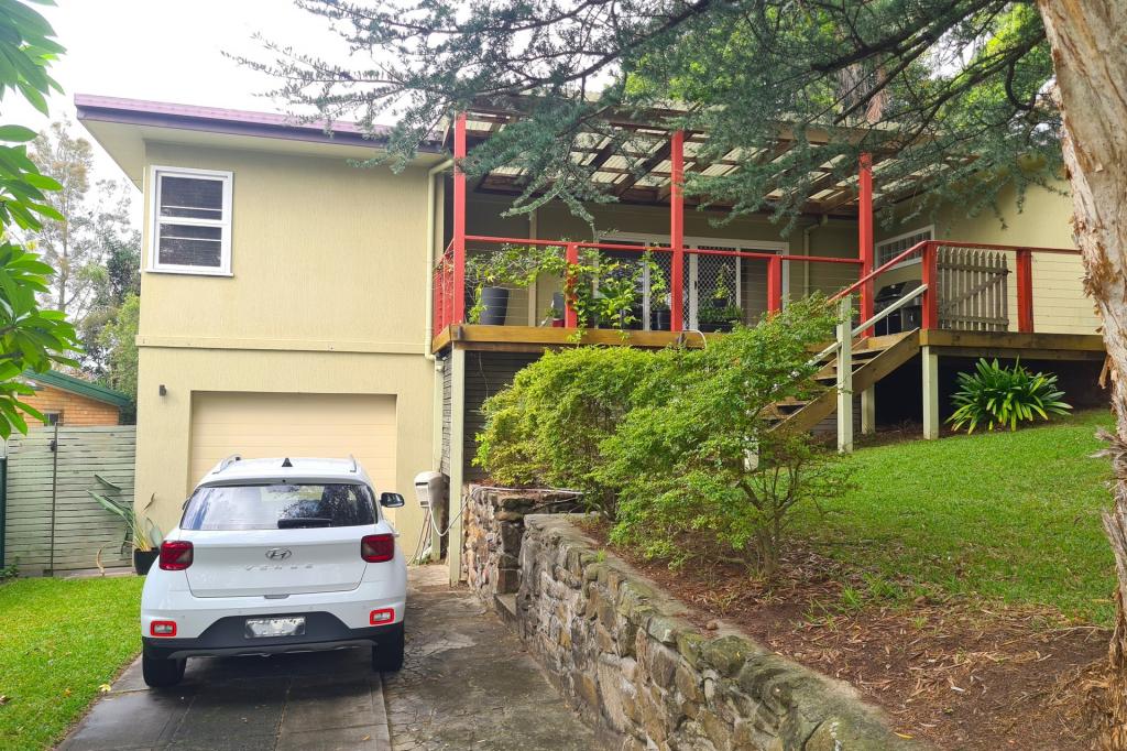 17 Crystal Cres, Wyong, NSW 2259