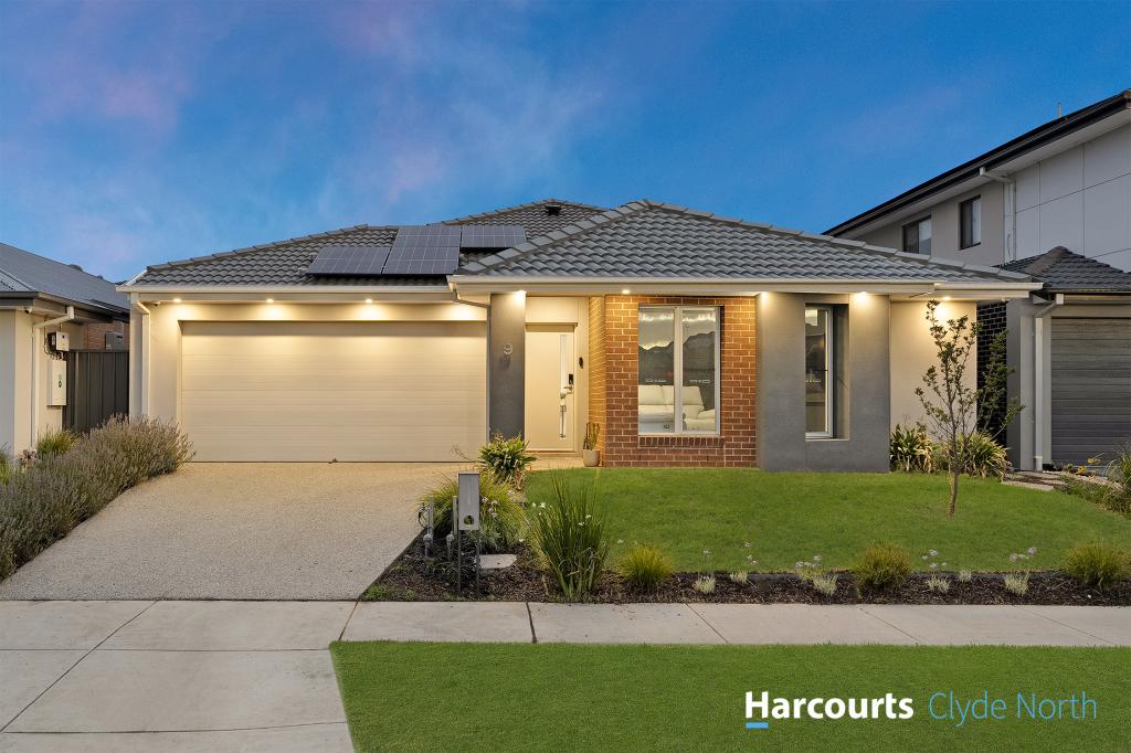 9 FANDANGO ST, CLYDE NORTH, VIC 3978