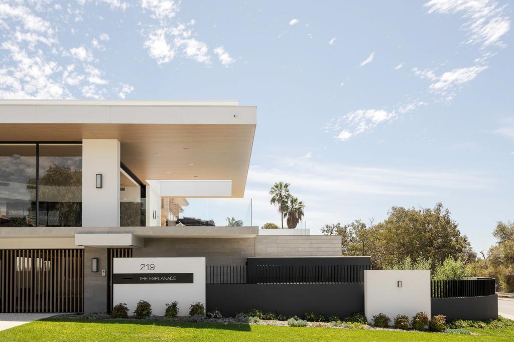 219 The Esplanade, Mount Pleasant, WA 6153