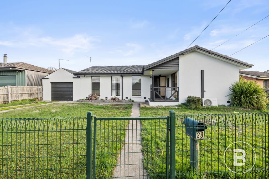 28 Willow Gr, Wendouree, VIC 3355