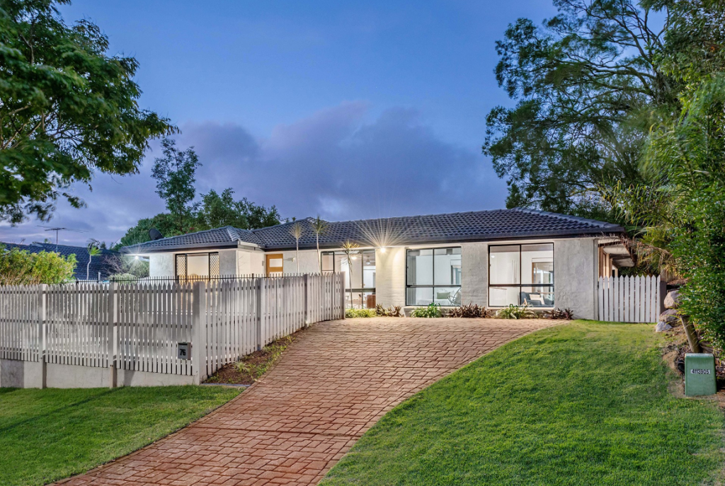 76 Kilmorey St, Carindale, QLD 4152