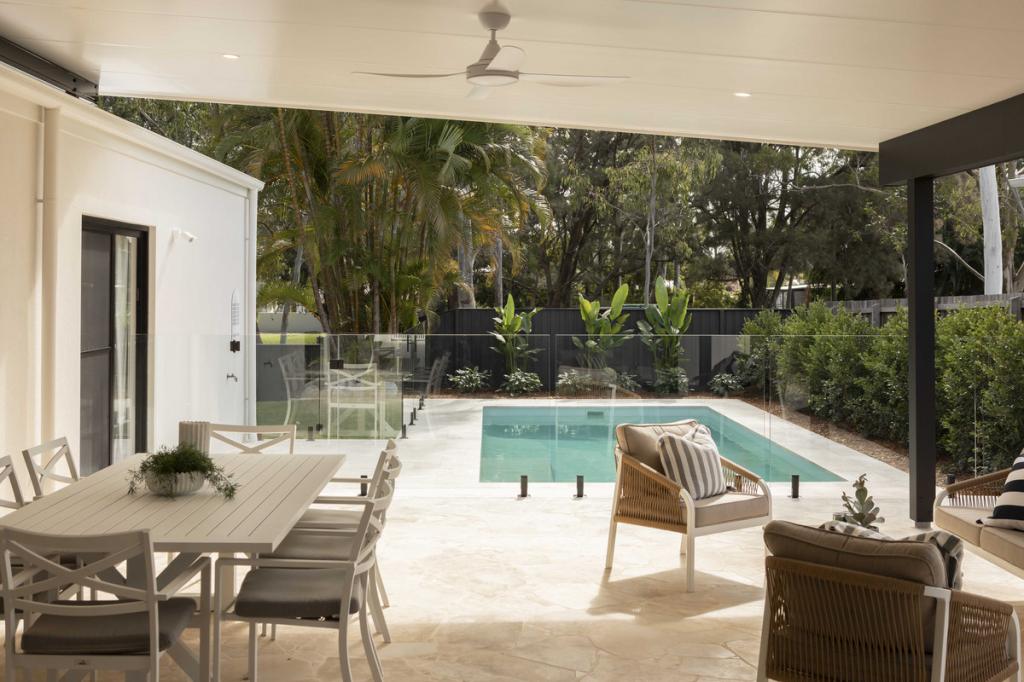 26 SLEEPY HOLLOW DR, NOOSA HEADS, QLD 4567