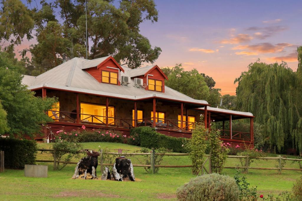 104 Grimwade Rd, Balingup, WA 6253