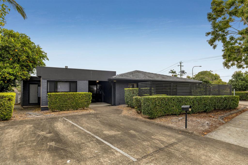 1 Laurinda Cres, Springwood, QLD 4127