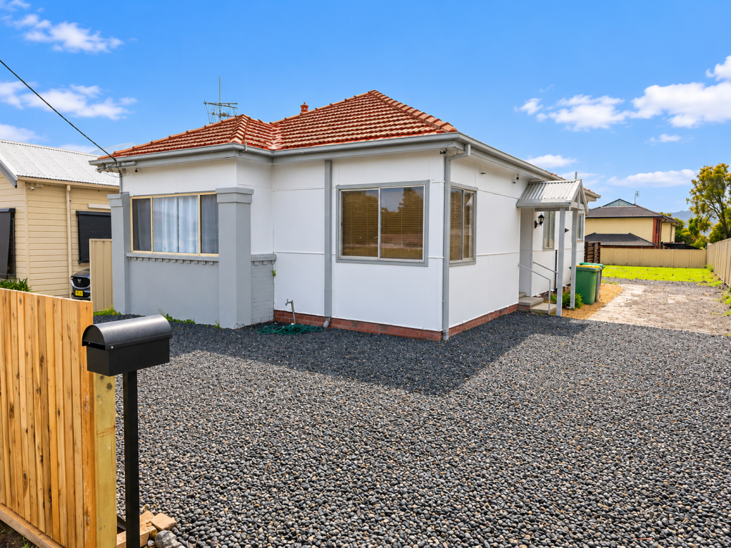 3 Albert St, Belmont, NSW 2280