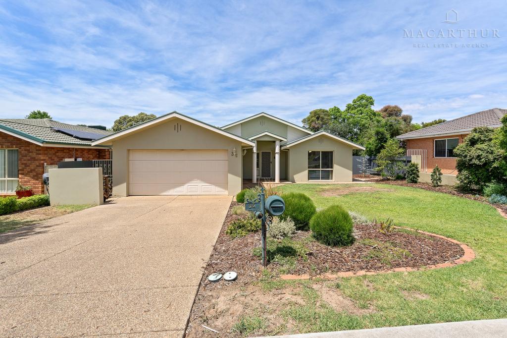 36 Fay Ave, Kooringal, NSW 2650