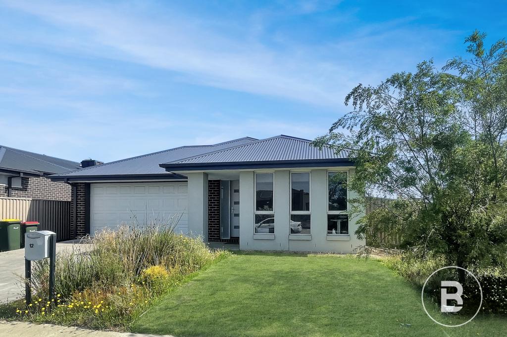 12 TECHAVEN ST, DELACOMBE, VIC 3356