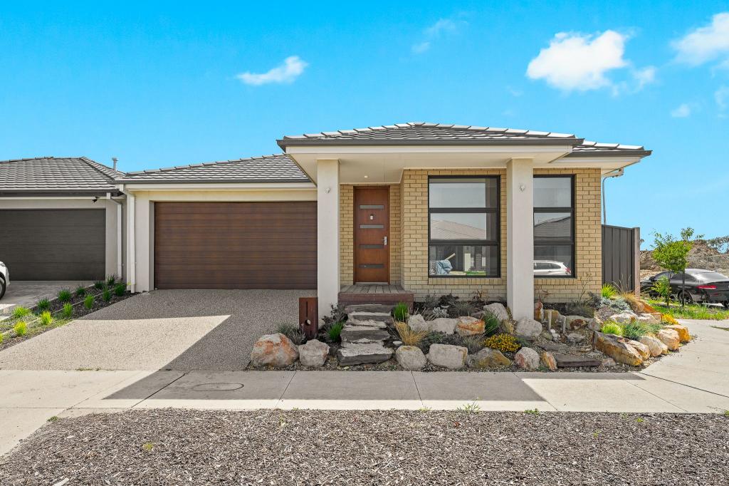 114 Athenaeum Ave, Clyde North, VIC 3978